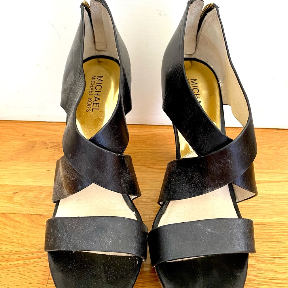 Michael Kors Sonoma Pumps